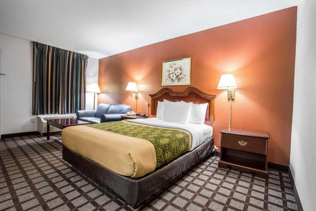 Econo Lodge South Garner Exteriör bild