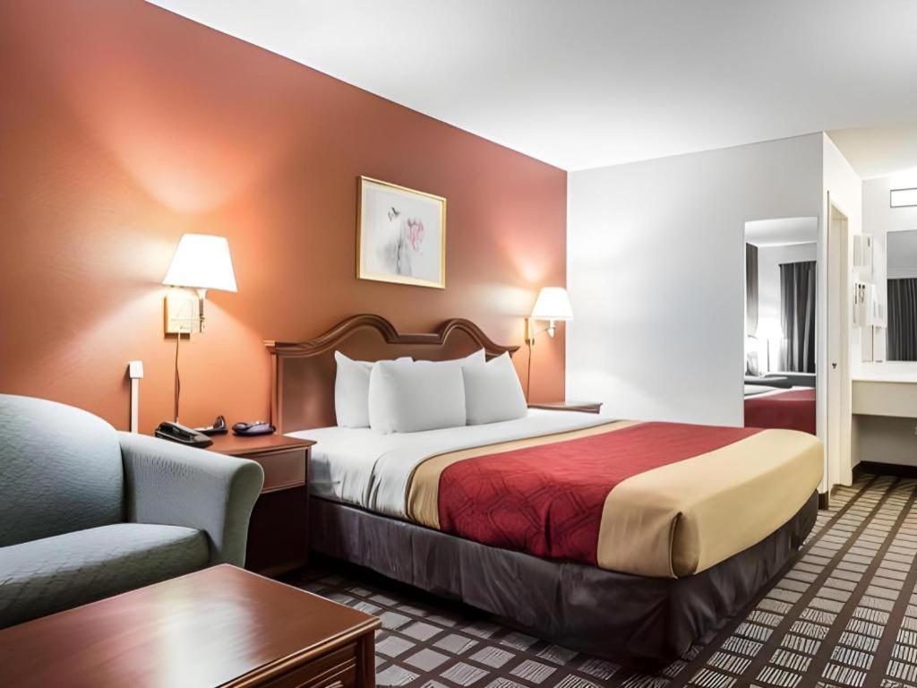 Econo Lodge South Garner Exteriör bild
