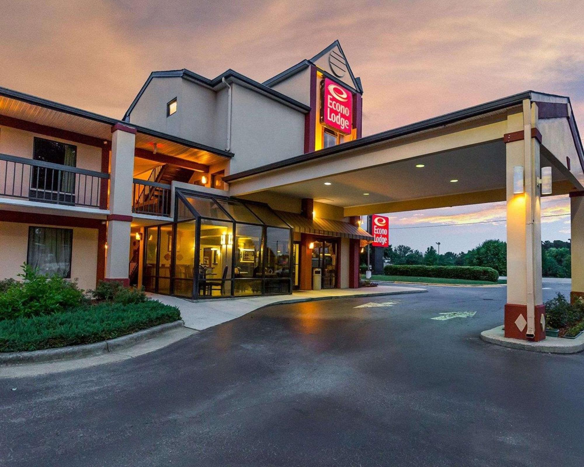 Econo Lodge South Garner Exteriör bild
